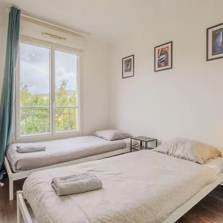10 Min To - Beautiful - 6p Apartment Montévrain