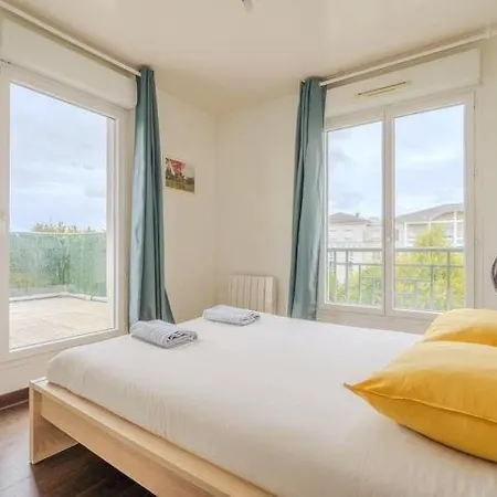 10 Min To - Beautiful - 6p Apartment Montévrain